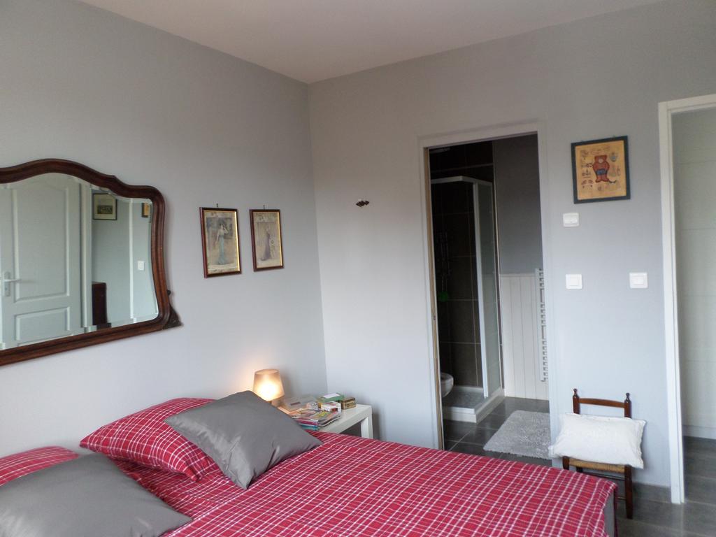 Les Broussous Bed & Breakfast Sauve Room photo