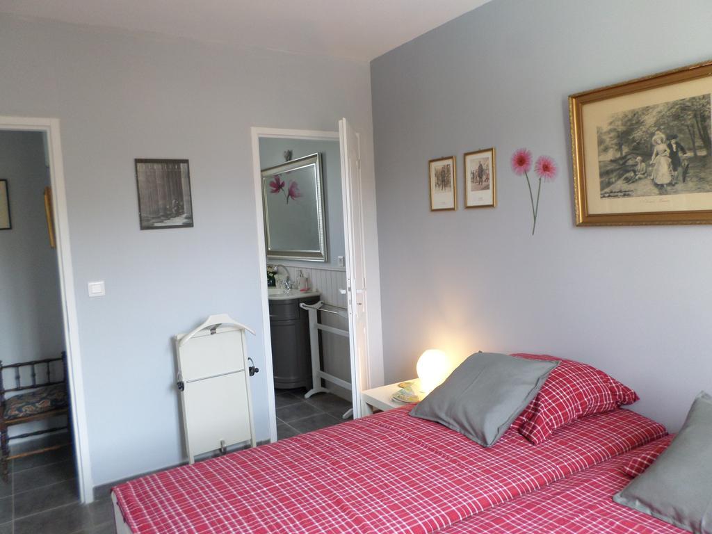 Les Broussous Bed & Breakfast Sauve Room photo