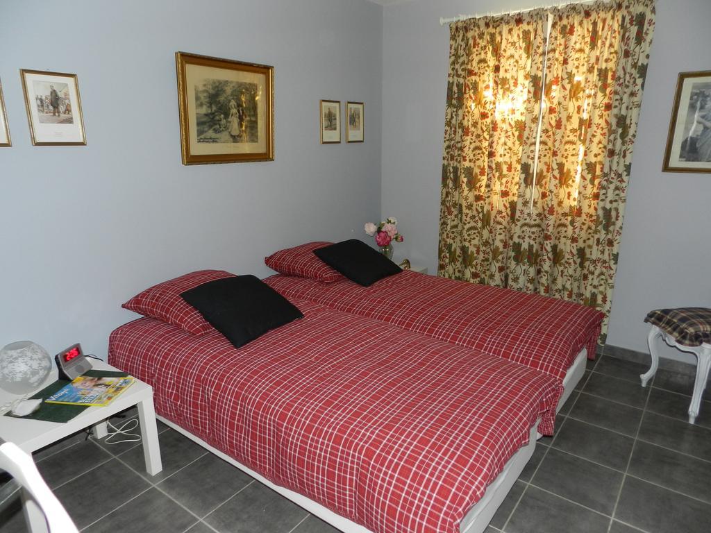 Les Broussous Bed & Breakfast Sauve Room photo
